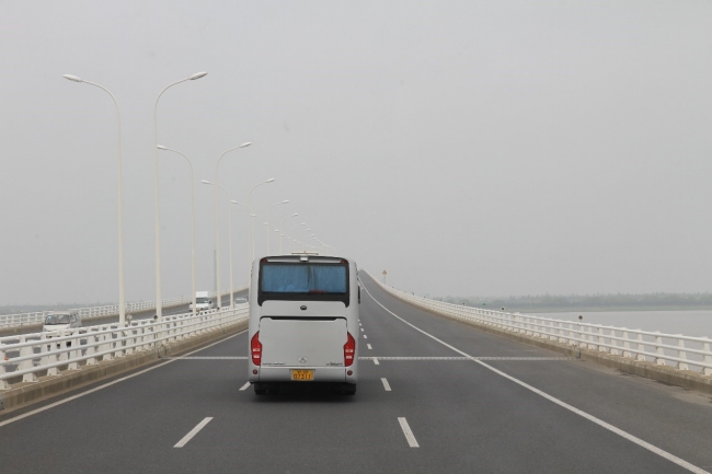 大巴前往崇明岛 大巴前往崇明岛